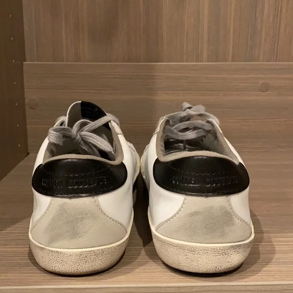 great condition . Super comfy .